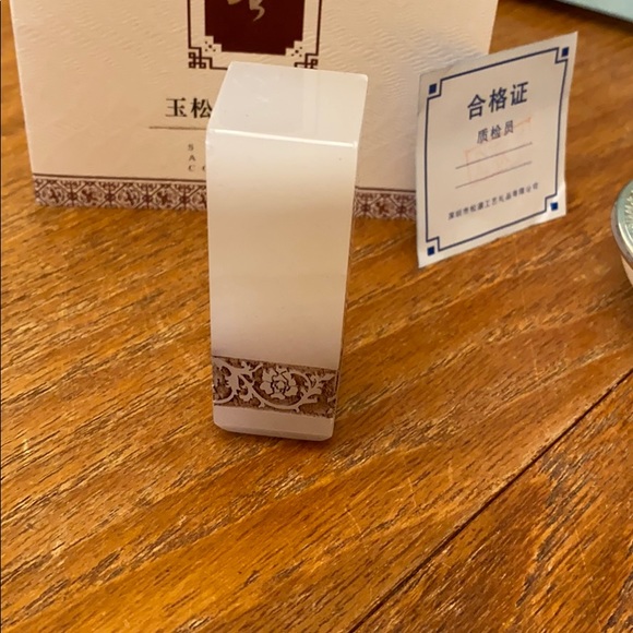 NIB Trinket set w Jade piece - Picture 4 of 7